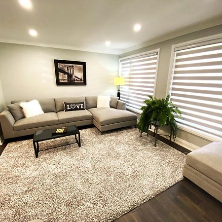 Iresidence In Toronto - Fantastic Vacation Home Bagian luar foto